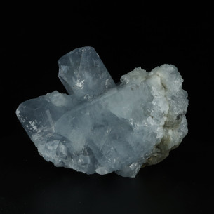 Célestine bleue de Madagascar aux grands cristaux translucides.