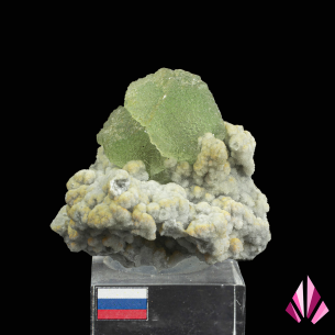 Fluorine sur quartz sur socle en provenance de Dalnegorsk (Russie) (#602)