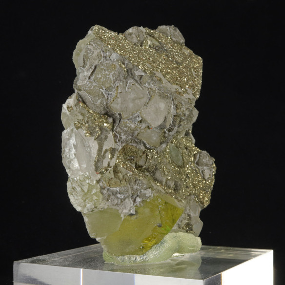 Fluorite recouverte de pyrite