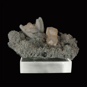 Calcite, apophyllite, stilbite, and quartz - Ref. 96