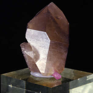 Quartz with pink tourmaline 2