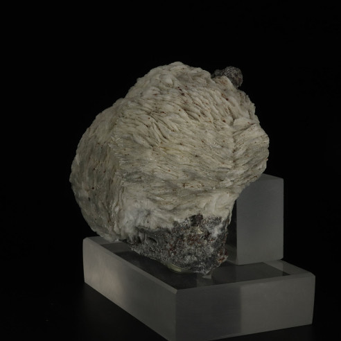 Boule de baryte (barytine) des Malines dans le Gard, vue arrière des cristaux en lames