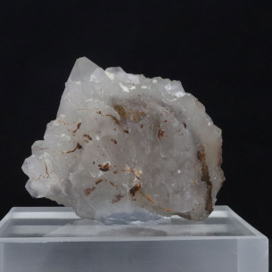 Quartz cristallisé blanc du Var sur socle, avec marques brun-rouge, vue de face 2