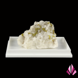 Pyromorphite on quartz : Asprières (France)