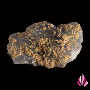 Fluorine (Réf255) recouverte de calcite marron.