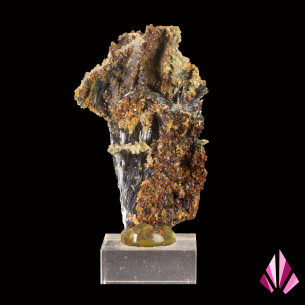 Stibine et calcite:  mine de Cavnic Roumanie. 2