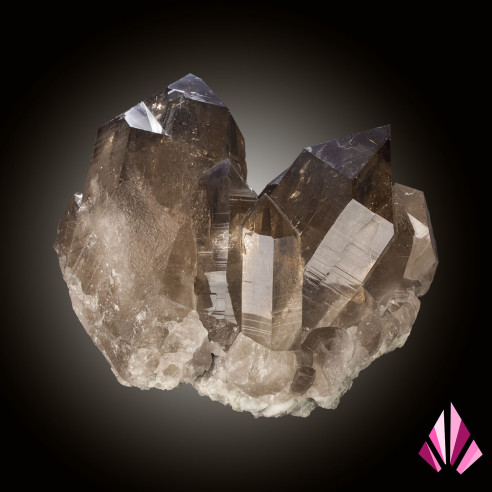 Minéraux: quartz fumé provenant des Alpes.