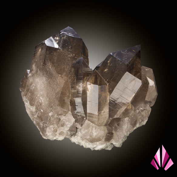 Minéraux: quartz fumé provenant des Alpes.