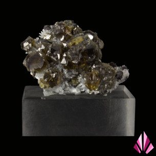 Yellow-green cleophane from Madan, Bulgaria.