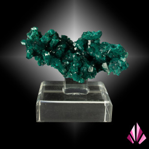 Dioptase RD du Congo Référence: 425 78mm x 35mm x H : 42mm. Poids 90g
