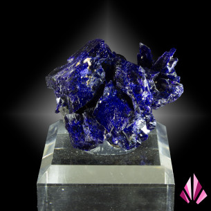 Azurite à cristaux tabulaires bleu profond de Kerrouchen au Maroc sur socle