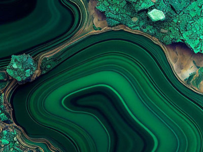 Essentiel de la Malachite : Propriétés, Origine et Utilisations